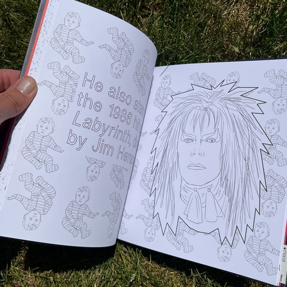 David Bowie Retrospective Coloring Book - Picture 5 of 8